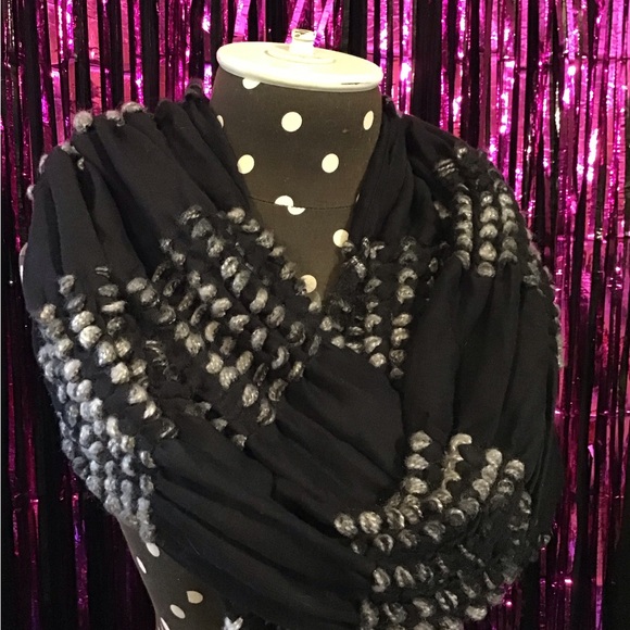 Black and Gray Knit Infinity Loop Scarf - Picture 2 of 3
